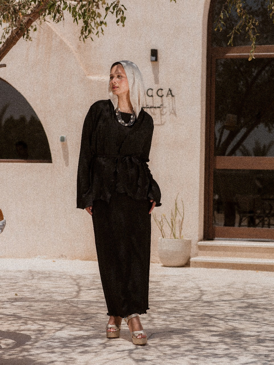 BLACK KORESHA SKIRT