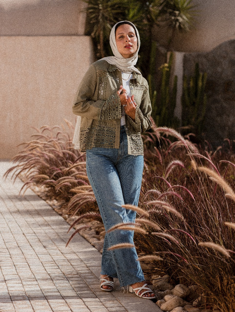 OLIVE GREEN EMBROIDERED LINEN SHIRT