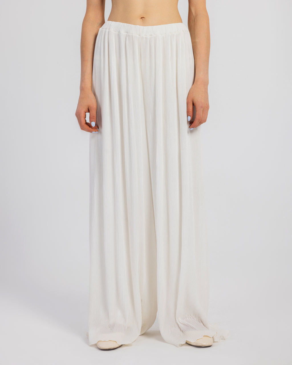WHITE PLISSE PANTS