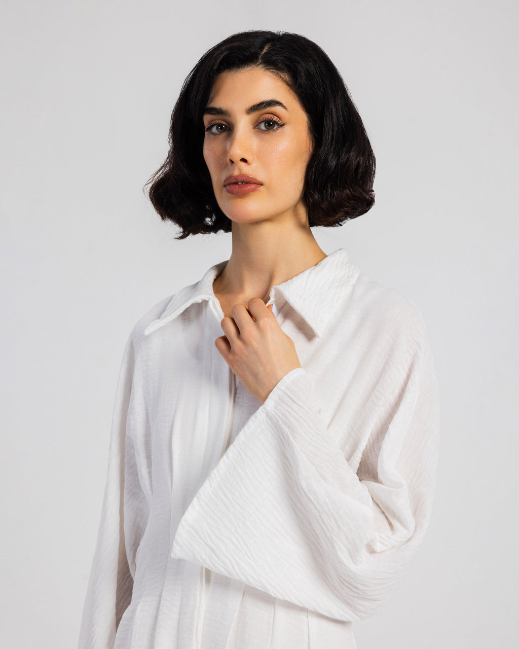 WHITE LINEN DRESS WITH PLEATS