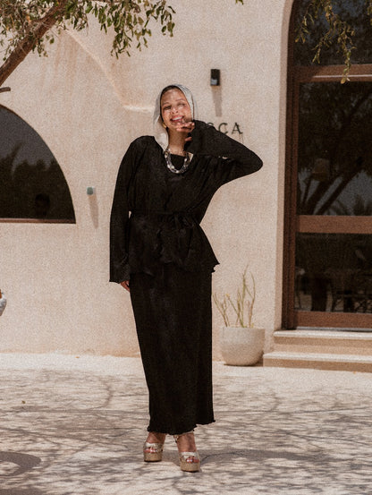 BLACK KORESHA SET (Cardigan and Skirt)