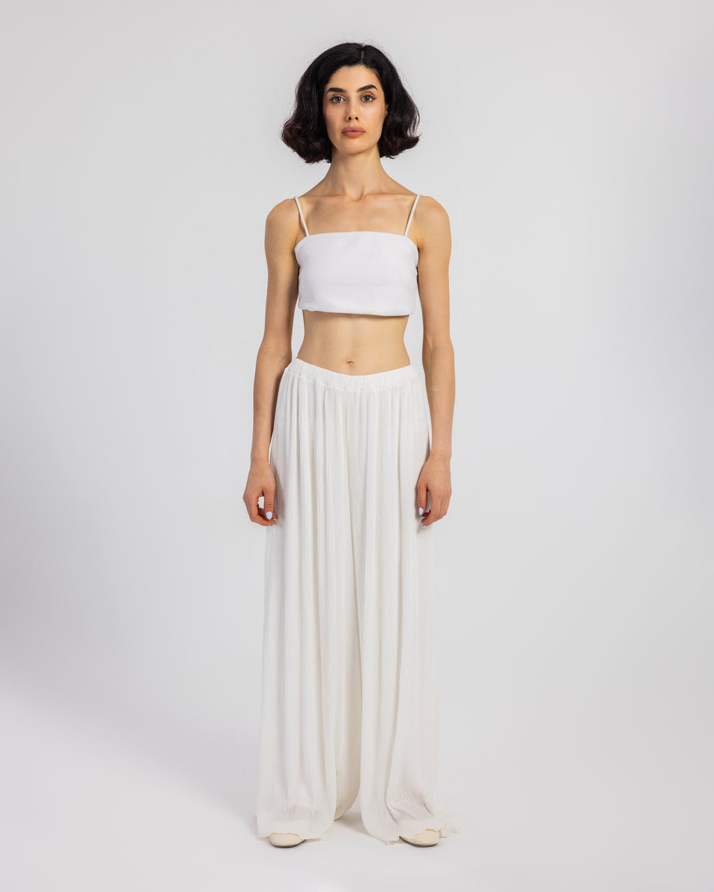 WHITE PLISSE PANTS