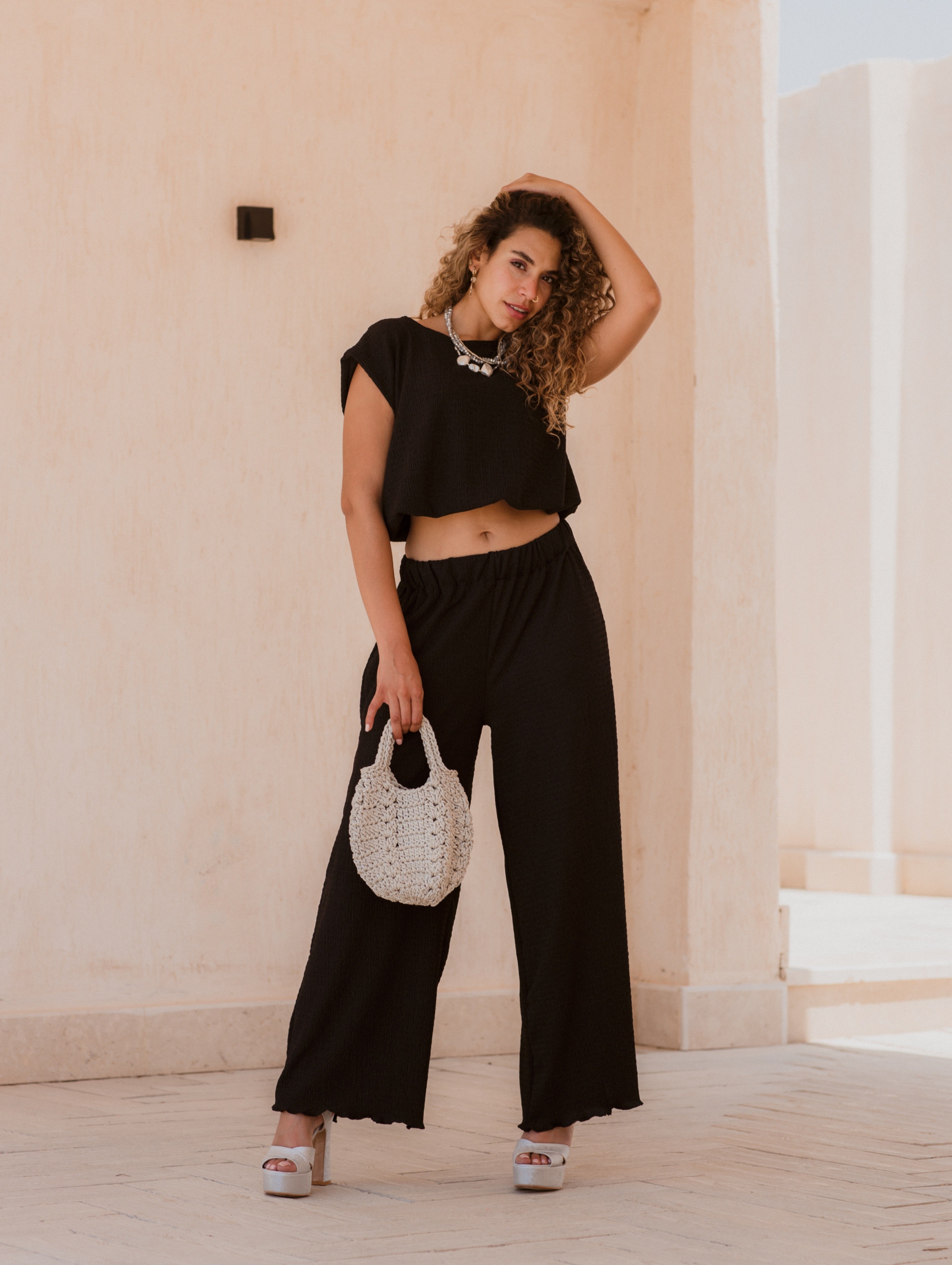 BLACK KORESHA PANTS