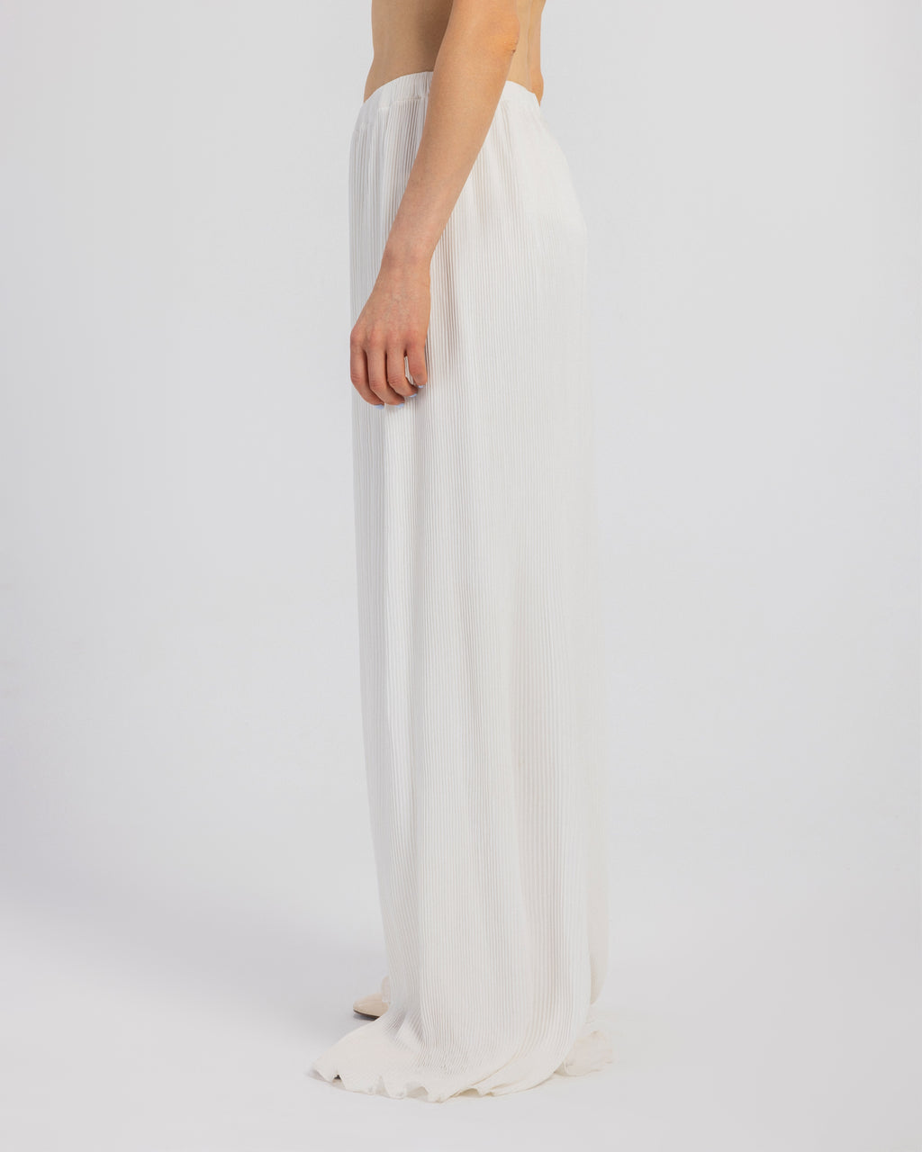 WHITE PLISSE PANTS